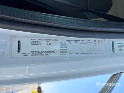2024 Freightliner M2 4x2 Portavheiculos