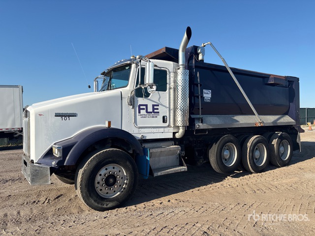 2007 Kenworth T800 8x4 Tri/A Dump Truck