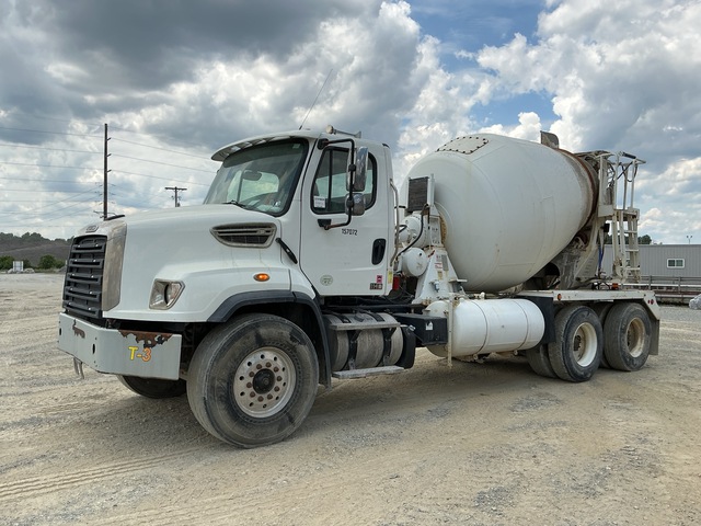 2015 Freightliner 114SD 6x4 Mixer Truck