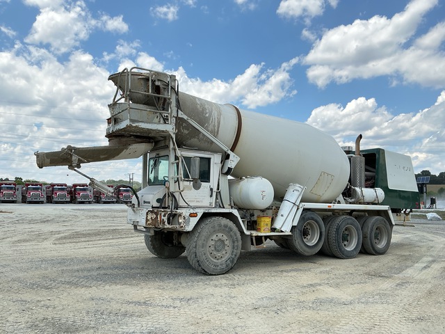 2010 Terex 8x6 Front Discharge Mixer Truck