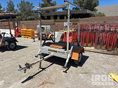2007 Solar Tech Silent Sentinel Solar Arrow Board (Inoperable)