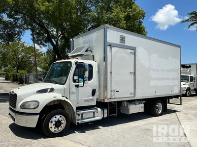 2019 Freightliner M2106 4x2 Furgoneta caja cerrada