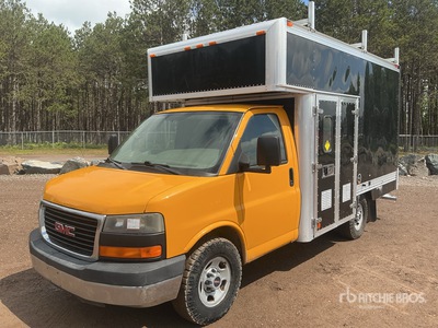 2009 GMC Savanna G3500 4x2 Furgoneta caja cerrada
