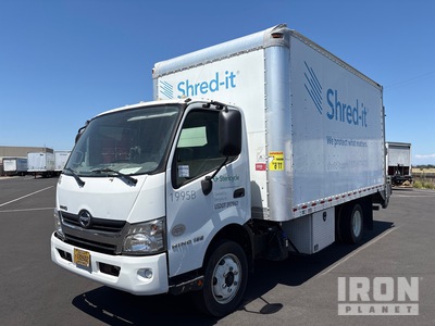 2018 Hino 195 4x2 Camion fourgon