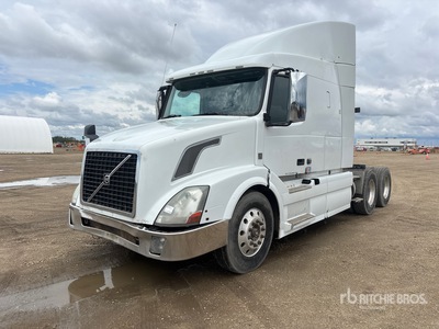 2013 Volvo VNL 6x4 Cabeza Tractora Cabina Dormitorio