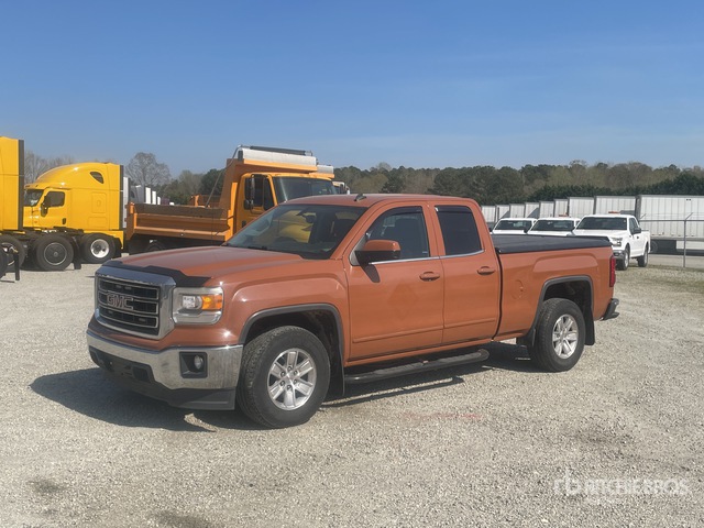 2014 GMC Sierra 1500 4x2 Extended Cab Pickup
