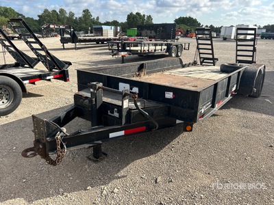 2019 Custom Trailers CT7T182 18 ft T/A Trailer utilitario