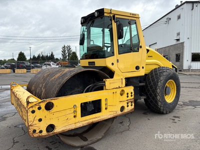 2015 Bomag BW211 Gladde trommelpers