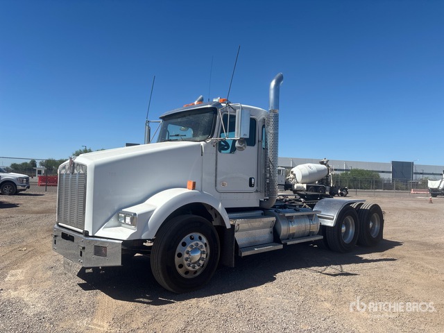 2021 Kenworth T800 6x4 T/A Day Cab Truck Tractor