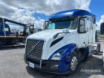 2019 Volvo VNL760 6x4 Ciągnik siodłowy T/A z kabiną sypialną