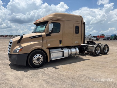 2020 Freightliner Cascadia 126 6x4 Sleeper Truck Tractor