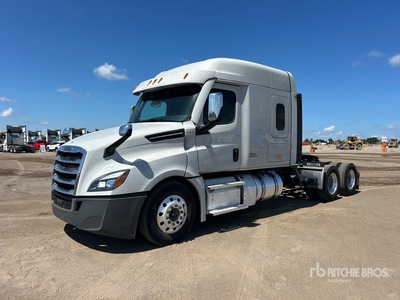 2020 Freightliner Cascadia 126 6x4 T/A Sleeper Truck Tractor