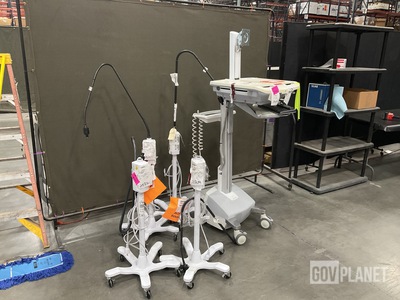 (4) Surgical Examination Lights & (1) Ergotron Medical Cart