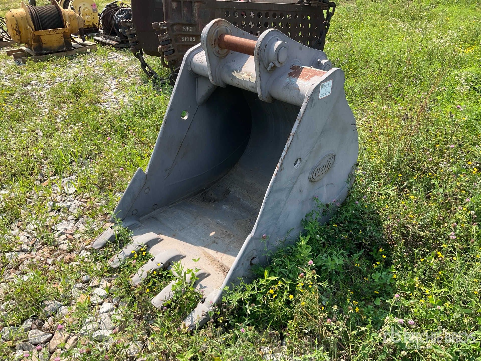 Geith 36 in Excavator Bucket