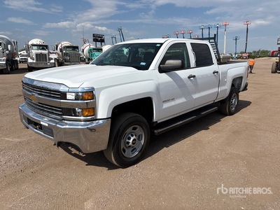2015 Chevrolet Silverado 2500HD 4x4 Crew Cab Pickup
