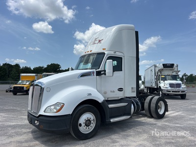 2016 Kenworth T680 4x2 S/A Day Cab Truck Tractor