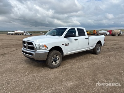 2017 Ram 3500 4x4 Crew Cab Pickup