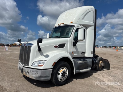 2017 Peterbilt 579 4x2 S/A Day Cab Truck Tractor