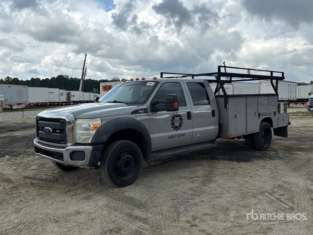 2016 Ford F-450 4x2 Crew Cab Utility Truck
