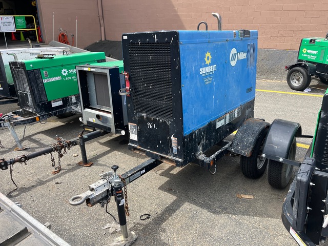 2017 Miller Big Blue 800 Duo Pro Mobile Multi-Process Multi-Operator Welder