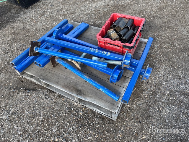 Quantity of (4) Pipe Stand