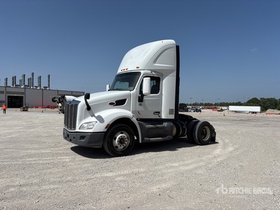 2018 Peterbilt 579 4x2 S/A Dagcabine Trekker