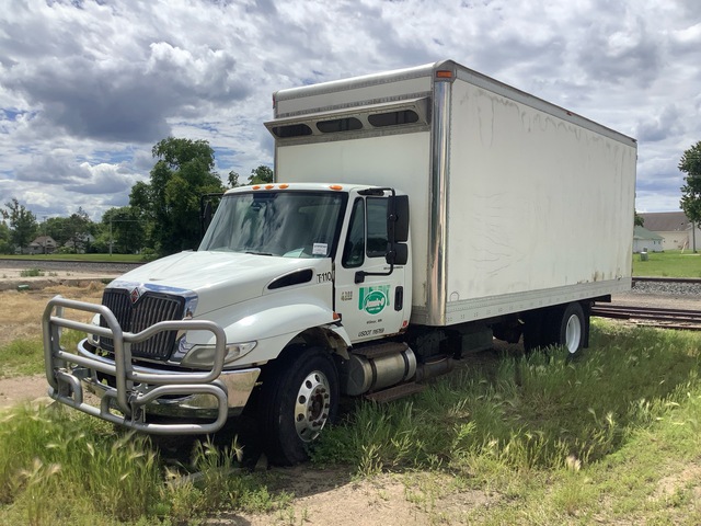 2007 International 4300 4x2 Heated Van Truck 2007 International 4300 4x2 Heated Van Truck