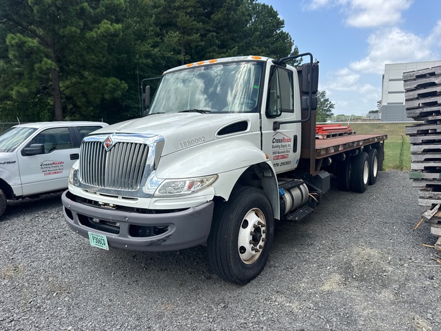 2018 International 4400 6x4 Flatbed Truck