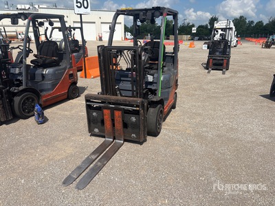2015 Toyota 8FGCU20 Cushion Tire Forklift