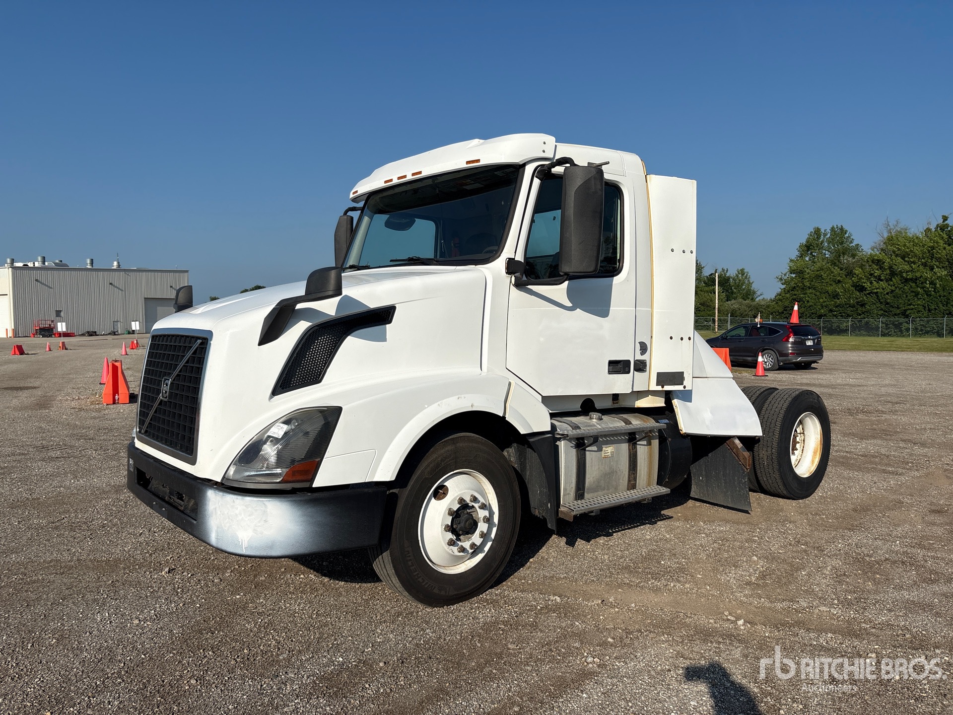 2017 Volvo VNL 4x2 S/A Day Cab Truck Tractor