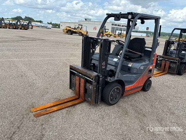 2016 Toyota 8FGCU20 4000 lb Cushion Tire Forklift