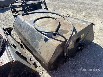 Cat BU118 72 in Skid Steer Sweeper