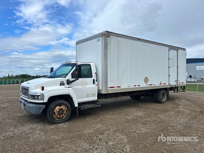 2005 GMC C5500 4x2 Camion fourgon