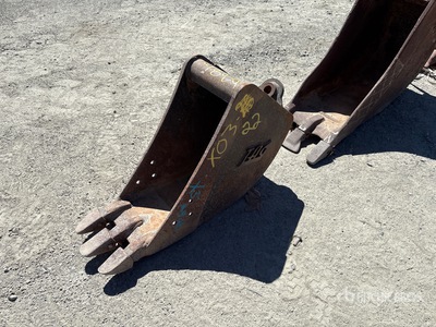 Tag 12 in Digging Excavator Bucket