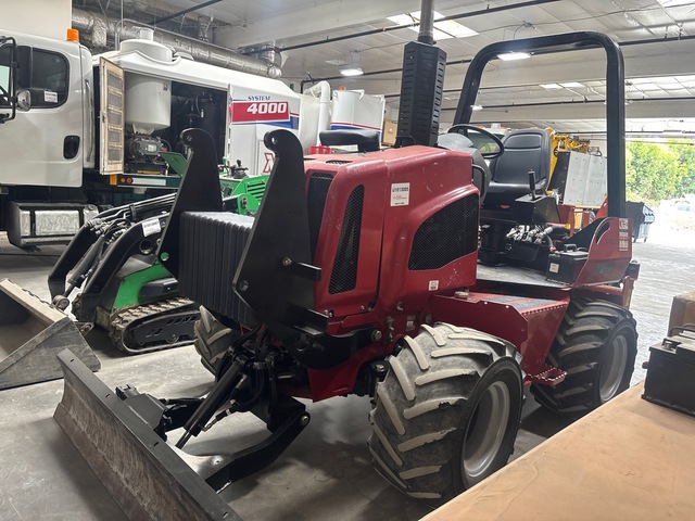2015 Toro RT600 4x4 Trencher