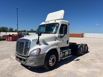 2015 Freightliner Cascadia 125 6x4 Cabeza Tractora Cabina Corta
