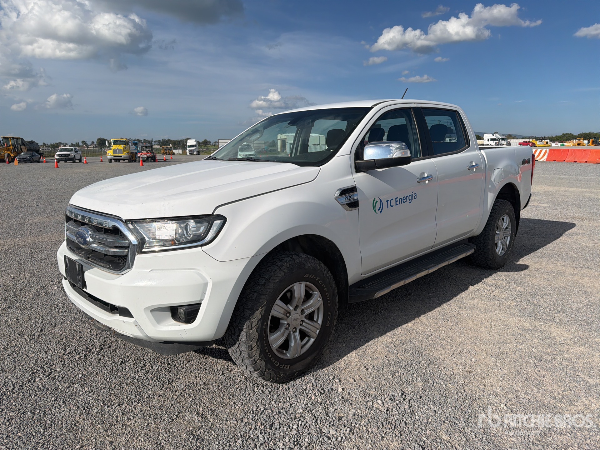 2022 Ford Ranger XLT 4x4 Crew Cab Camioneta / Pickup