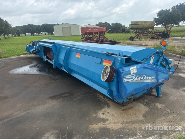 Shelbourne RSD28 28 ft Stripper Combine Header