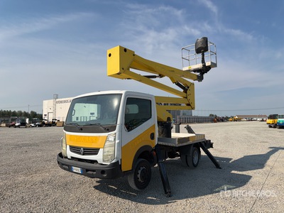 2011 Socage DA320 20 m on Camion Nacelle