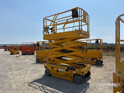 2006 Haulotte Compact 10 Electric Scissor Lift