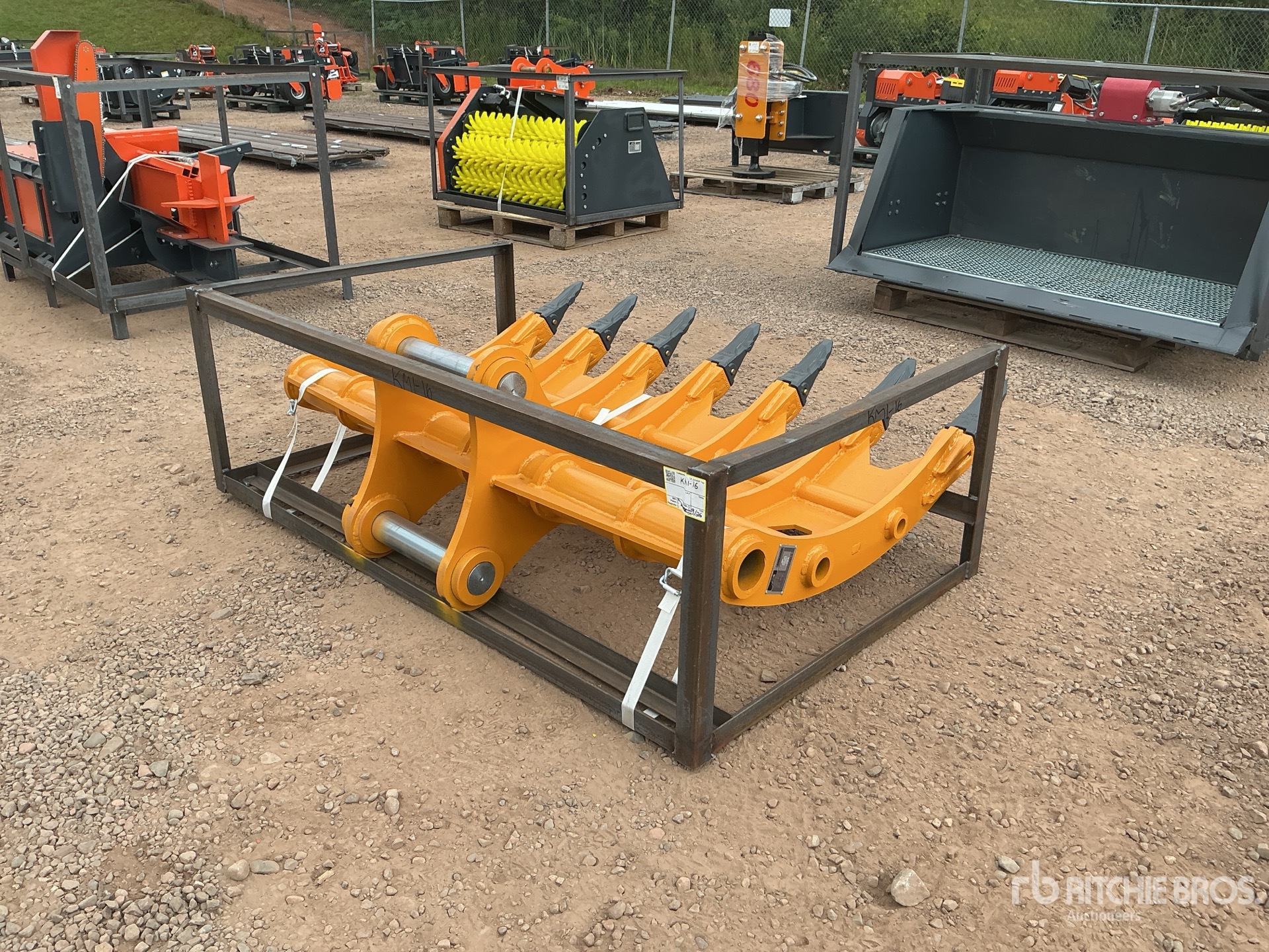 2026 Handy ER20-65IN 64 in Excavator Rake - Fits Cat 320 (Unused)