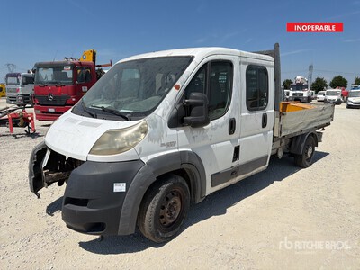 Fiat Ducato Crew Cab Flatbed Truck (Inoperable)