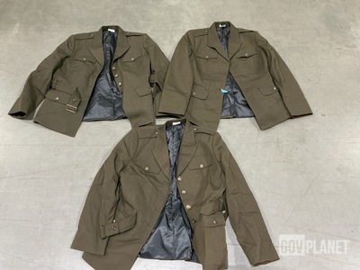 (74) Women's Coats