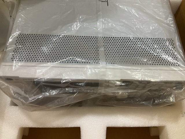 (6) Agilent E4443A Spectrum Analyzers