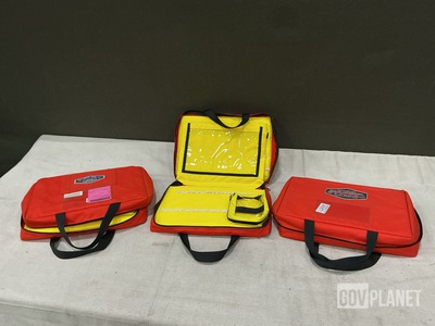 (53) Thomas Padded Medical Bags