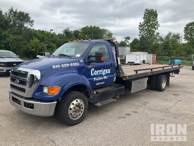 2011 Ford F-650 XLT 4x2 Ciężarówka z systemem Rollback