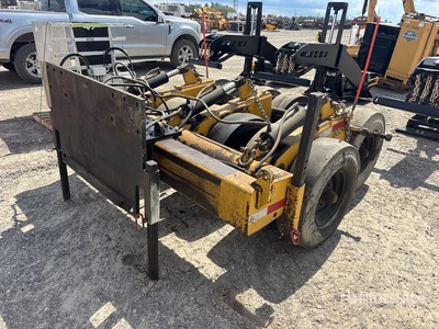Handy Hitch PP-90 Hydraulic Road Grader Roller