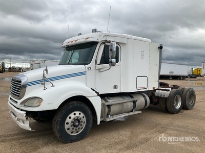 2003 Freightliner T/A Sleeper Truck Tractor
