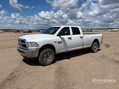 2017 Ram 3500 ST 4x4 Crew Cab Pickup
