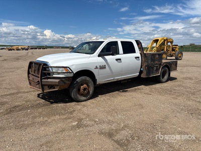 2015 Ram 3500 4x4 Crew Cab Flatbed Truck
